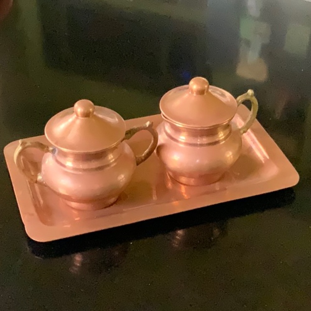 VINTAGE COPPER CREAM AND SUGAR SET WITH TRAY